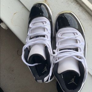 Jordan 11s concord lows